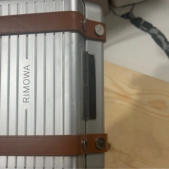 RIMOWA Silver Case with Tan Leather Accents - Picture 2 of 6